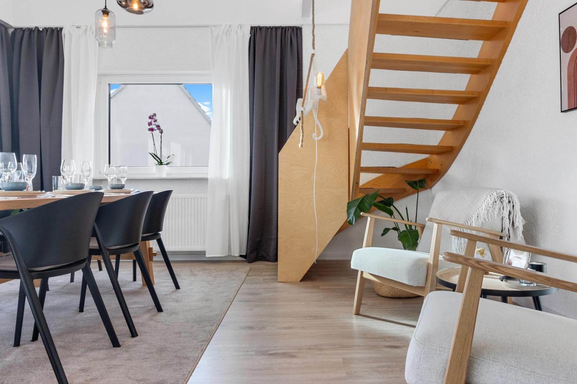 Fuer 6 Personen - Parkplatz - Terrasse - Kueche - Wlan Apartamento Haßloch Exterior foto